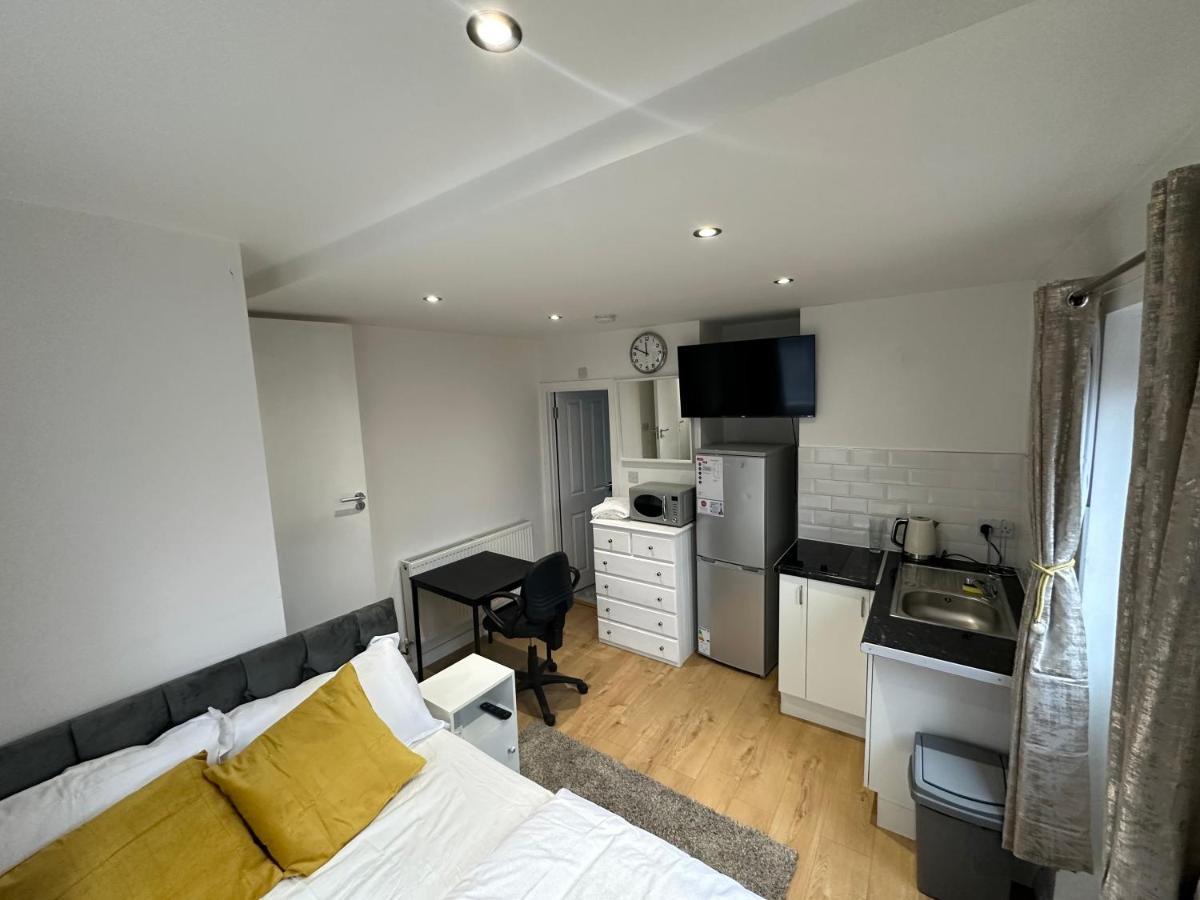 Keedonwood Road Bromley, Rooms With Free Wifi 외부 사진