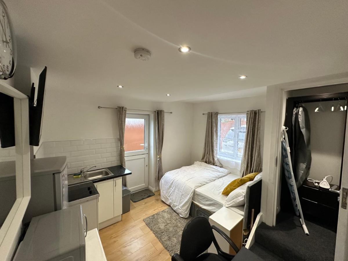 Keedonwood Road Bromley, Rooms With Free Wifi 외부 사진