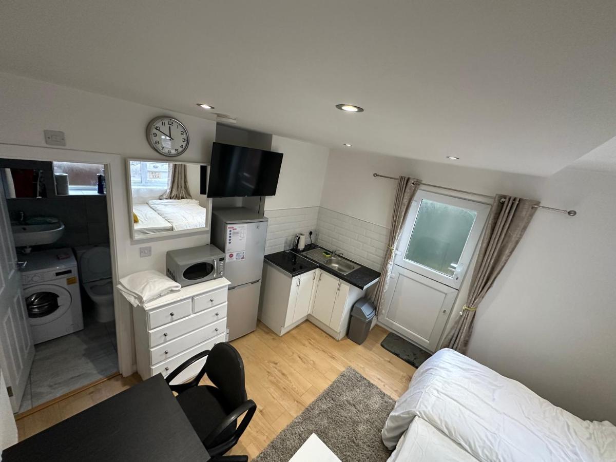 Keedonwood Road Bromley, Rooms With Free Wifi 외부 사진