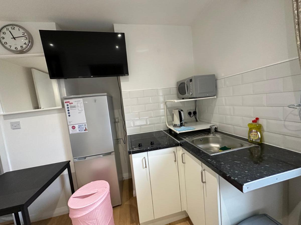 Keedonwood Road Bromley, Rooms With Free Wifi 외부 사진
