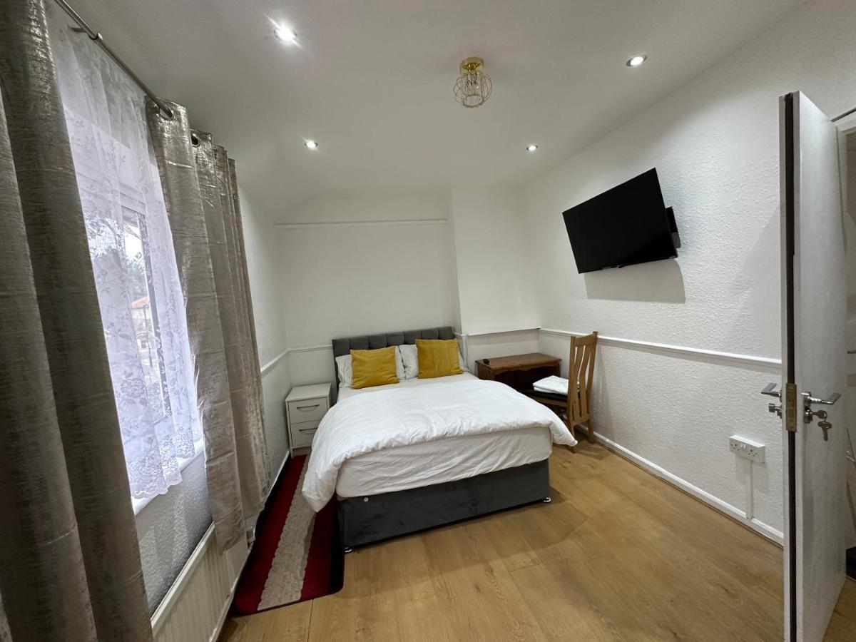 Keedonwood Road Bromley, Rooms With Free Wifi 외부 사진
